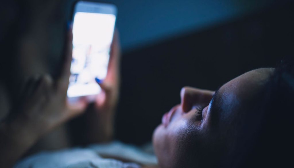 Les effets néfastes des écrans sur notre sommeil 